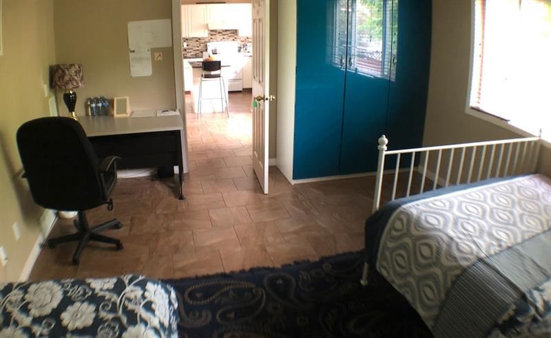 Brother Li Homestay YYC Buitenkant foto