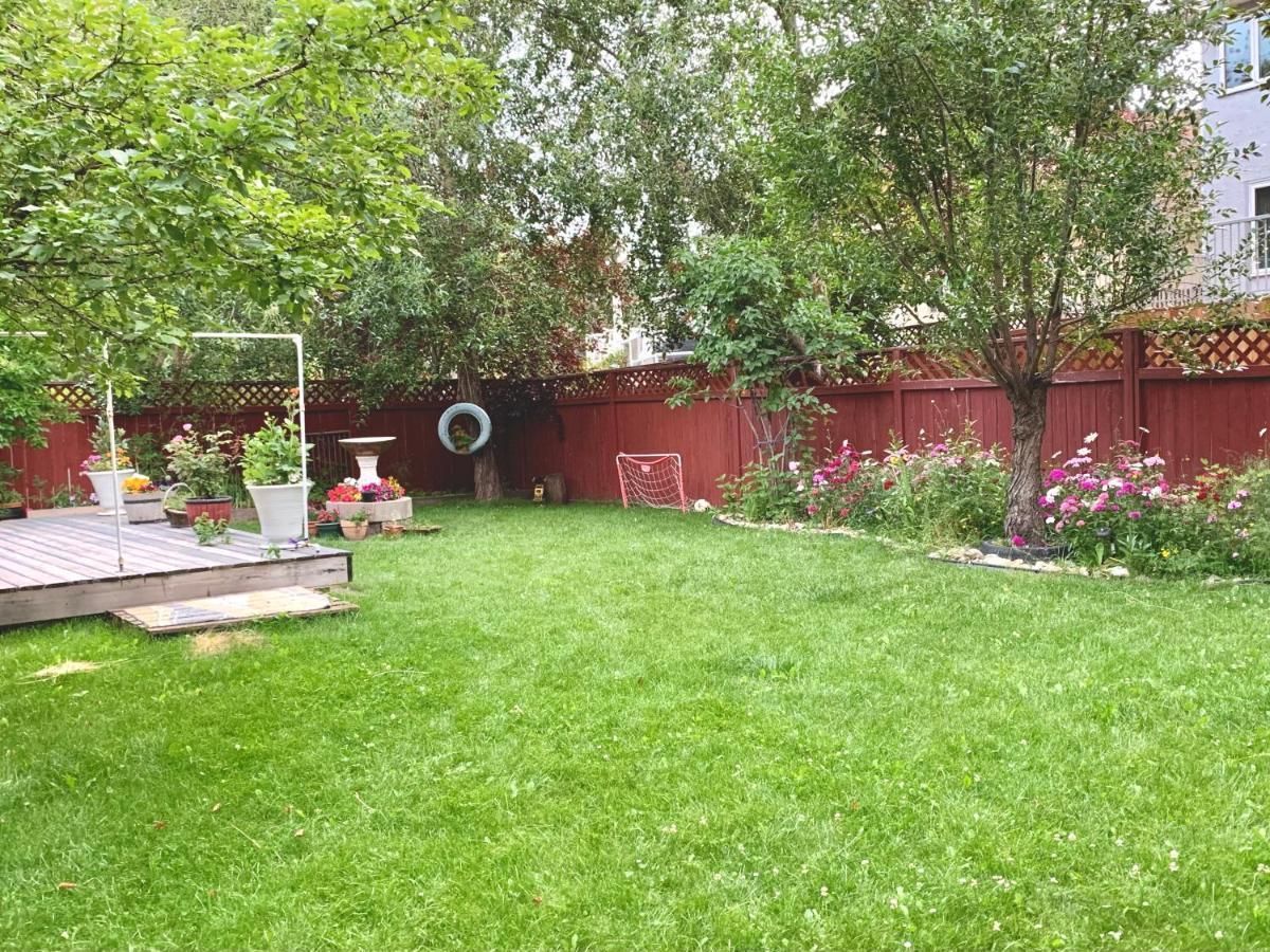 Brother Li Homestay YYC Buitenkant foto